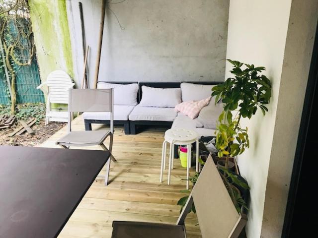 Alloggio in famiglia Darwin Sdb Wc Et Terrasse Prives *